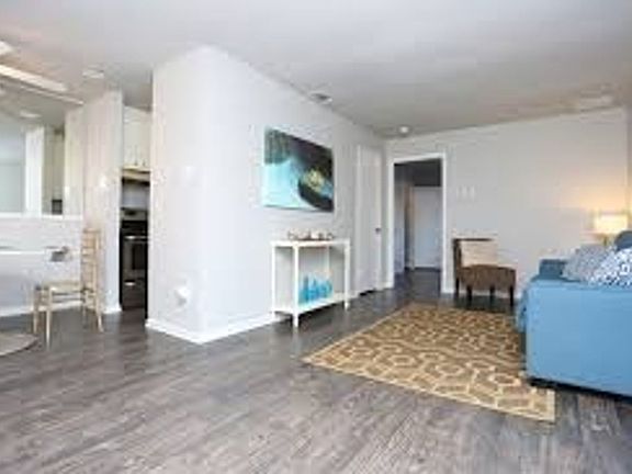 4th image of 4502 Gaston Ave #305-307