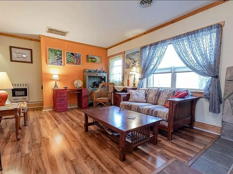 114 Proffit Ln — Photo 8