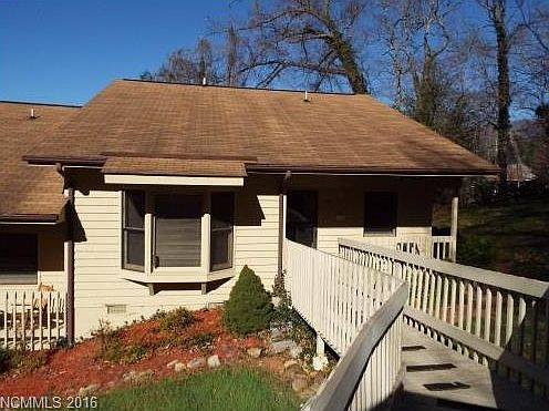 1st image of 61 Villa Ct #61
