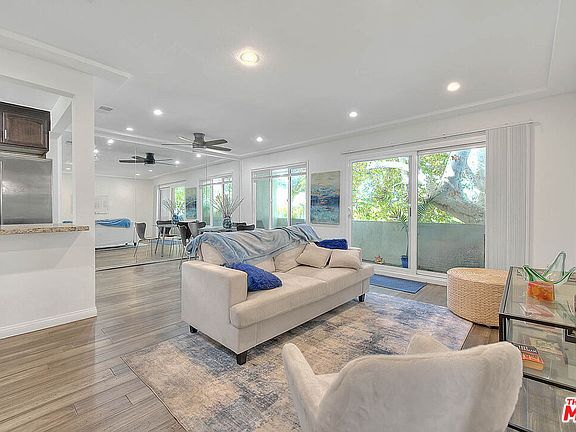 3rd image of 1318 N Crescent Heights Blvd APT 204