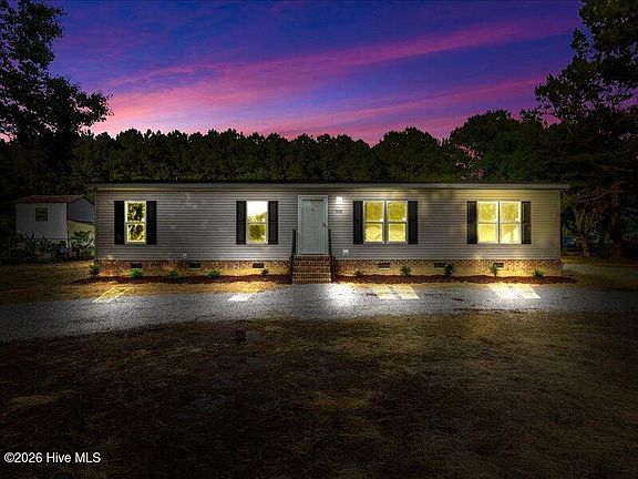 3rd image of 5737 Lloyd Road