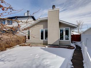240 S Summerwood Pl SE, Airdrie, AB T4B 1W3