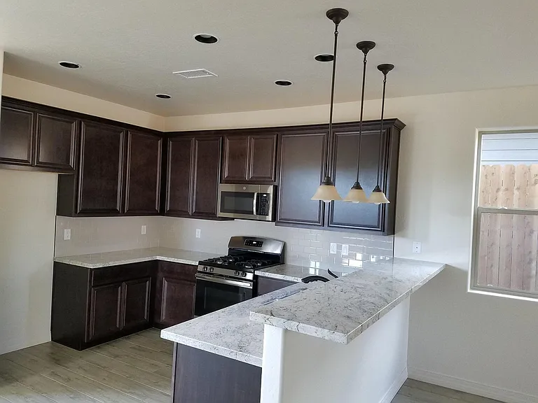 2595 W Pollo Cir — Photo 3