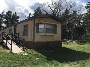 798 T Rd, Larned, KS 67550