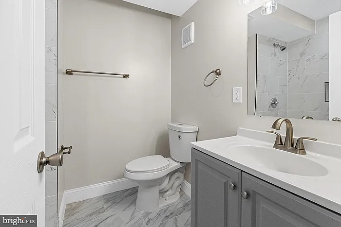 900 Bennett Pl — Photo 19