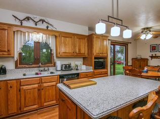 643 Farnham St, Columbus, WI 53925