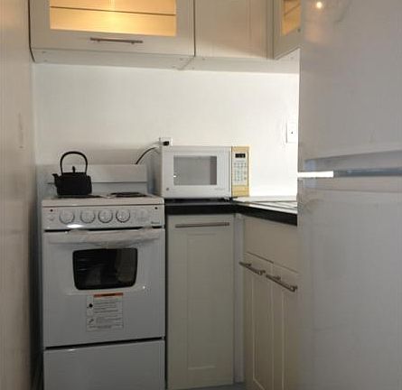 4th image of 1200 Euclid Ave APT 205