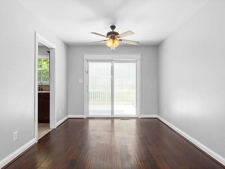 3459 Bradfield Dr — Photo 10