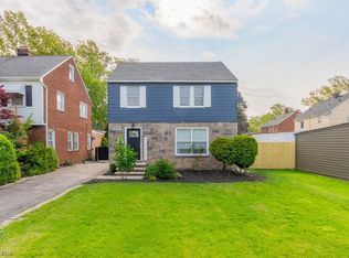 2259 Barrington Rd, University Heights, OH 44118