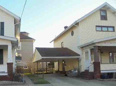2nd image of 912 27th St