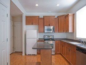 4th image of 11576 S Roselawn Way