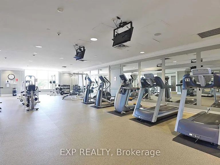 25 Kingsbridge Garden Cir #2120 — Photo 43