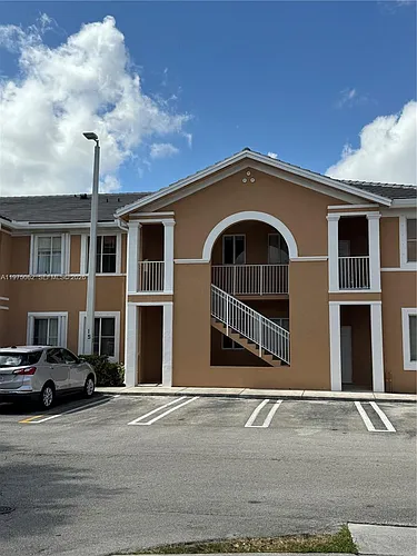 17660 NW 73rd Ave #206-3 Photo 1