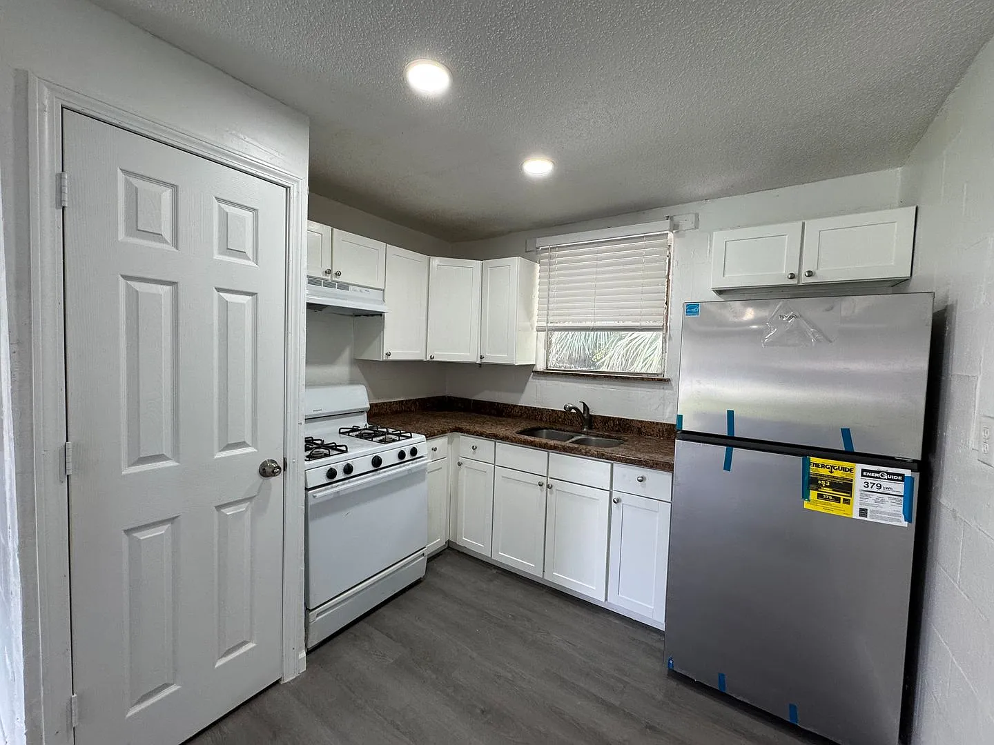 Horizon Circle Apartments — Photo 4