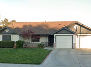 1348 S Hillcrest Dr, Visalia, CA 93292