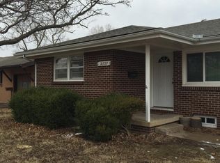 2727 W Meadowvale St, Wichita, KS 67203