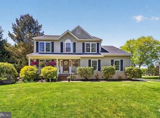 15 Annie Ln, Robbinsville, NJ 08691
