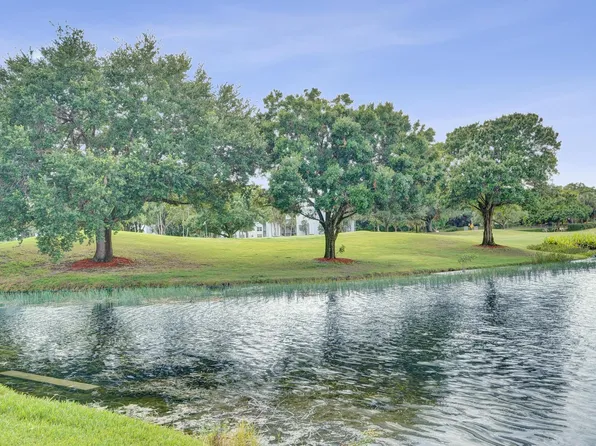 9460 Poinciana Place #101, Davie, FL 33324