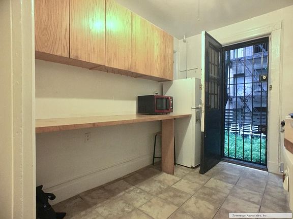 4th image of 616 W 113th St APT 1R