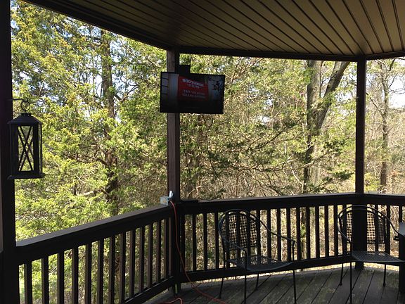3rd image of 5 Port Royal Dr Unit 1