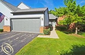 1st image of 2874 Lochmoor Blvd #15