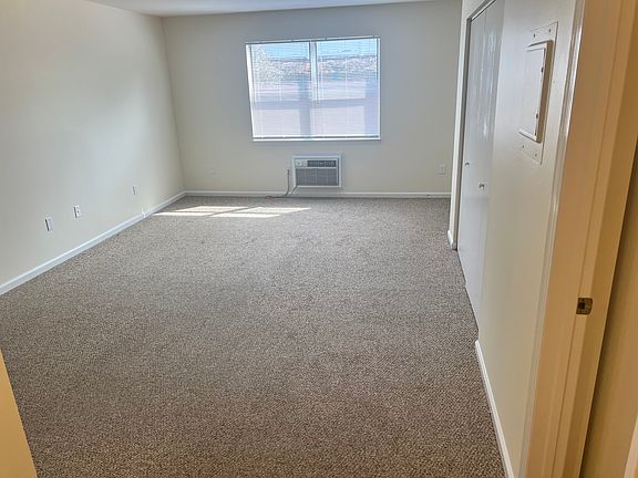 4th image of 57 Prospect St