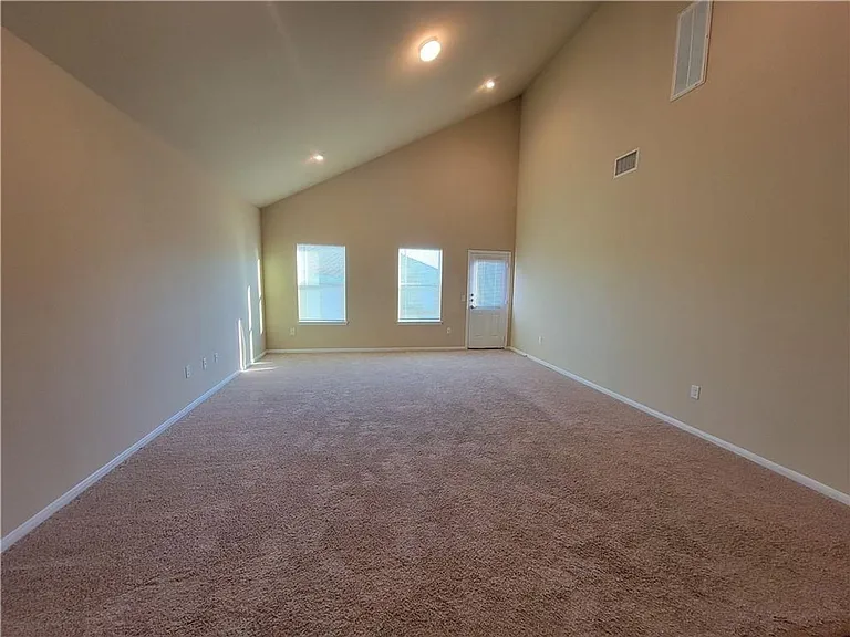 408 Luna Vista Dr — Photo 6