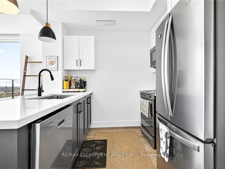 470 Dundas St E #710 — Photo 7