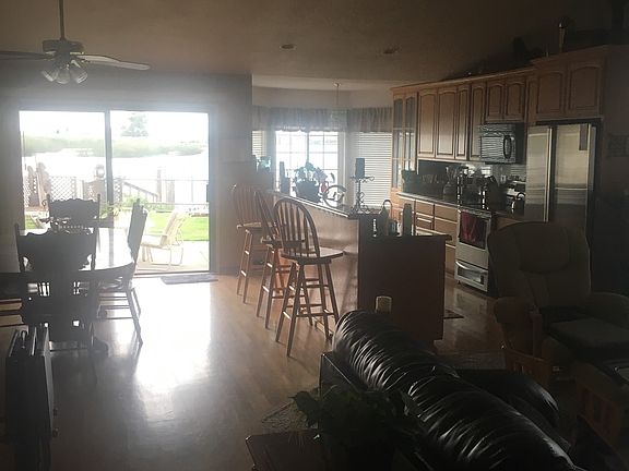 4th image of 160 Discovery Bay Blvd