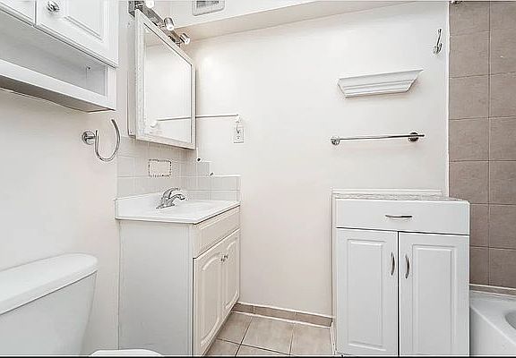 5th image of 46-03 Broadway #4F