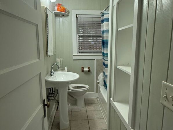 307 E La Rua St