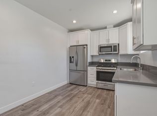 19833 Blythe St, Winnetka, CA 91306