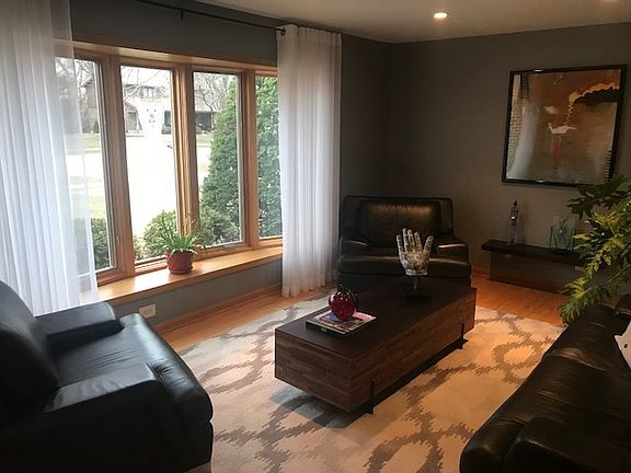4th image of 3299 Beller Dr