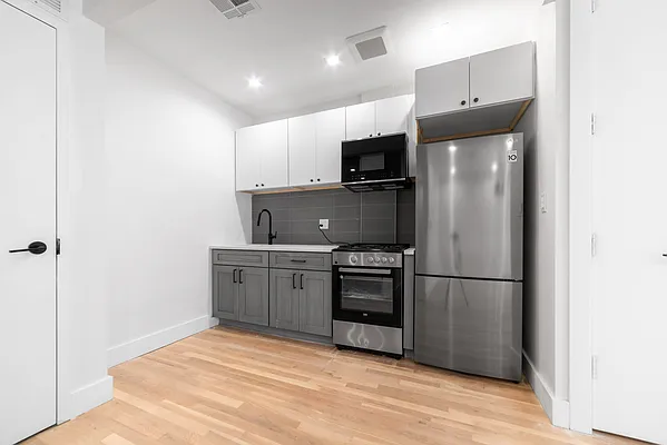 Rented by YHT Management Inc. | media 3