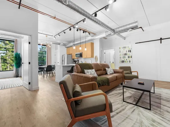 1825-332 E 8th St, Traverse City, MI 49686