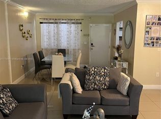 451 Ives Dairy Rd #1031, Miami, FL 33179