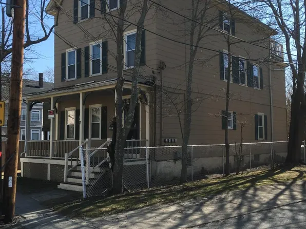 31 E Bowery St #1, Newport, RI 02840
