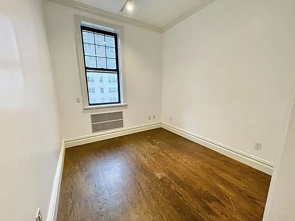 3rd image of 12 5th Ave APT 43