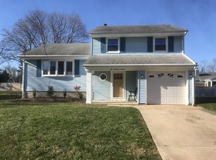 211 Hawthorne St, Neptune, NJ 07753