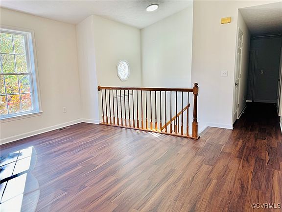 5th image of 6803 Saxony Cir