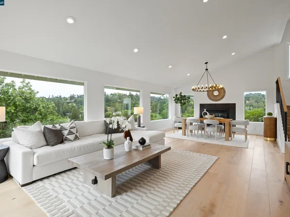 5 Wanda Ln, Orinda, CA 94563