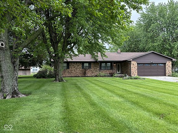 2nd image of 2431 S Fisher Rd