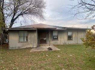 1360 Kerry Ln, Azle, TX 76020