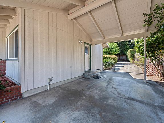 5th image of 4765 Stonehedge Drive