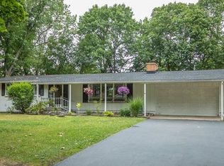 8624 Bonview Ter, Williamsville, NY 14221