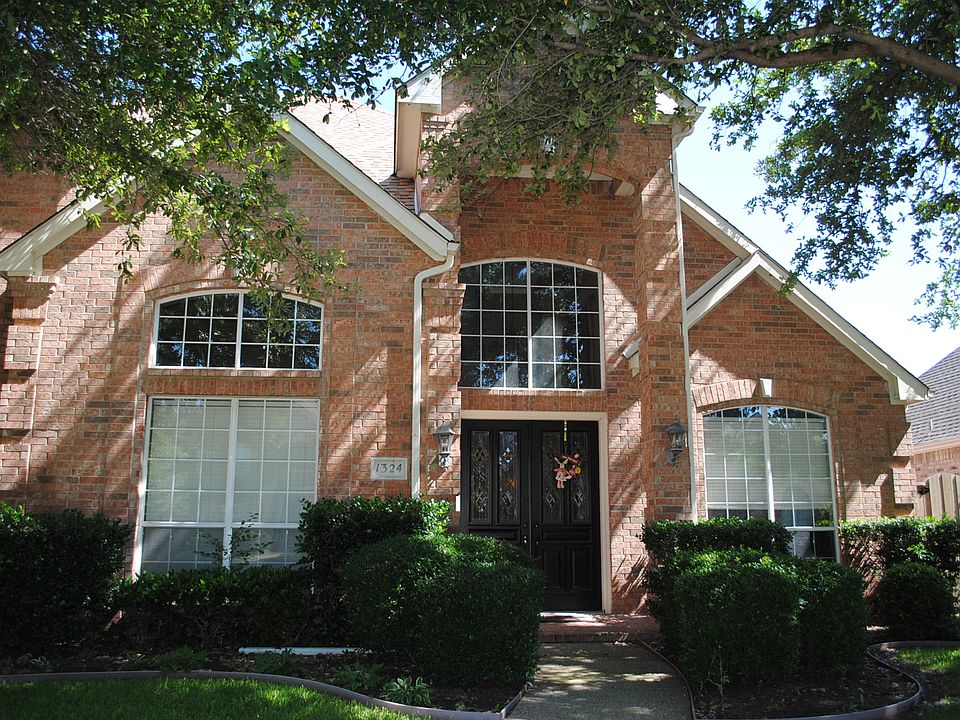 1st image of 1324 Coral Dr