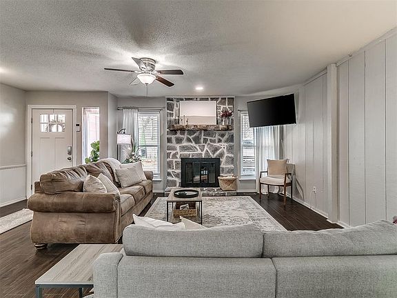 2nd image of 2212 NW 113th Pl