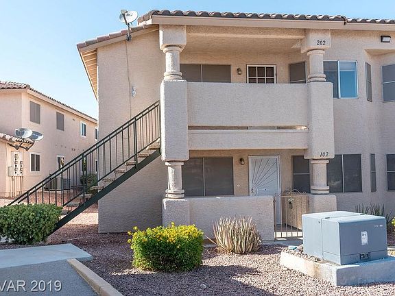 2nd image of 1333 Keifer Ln Unit 202