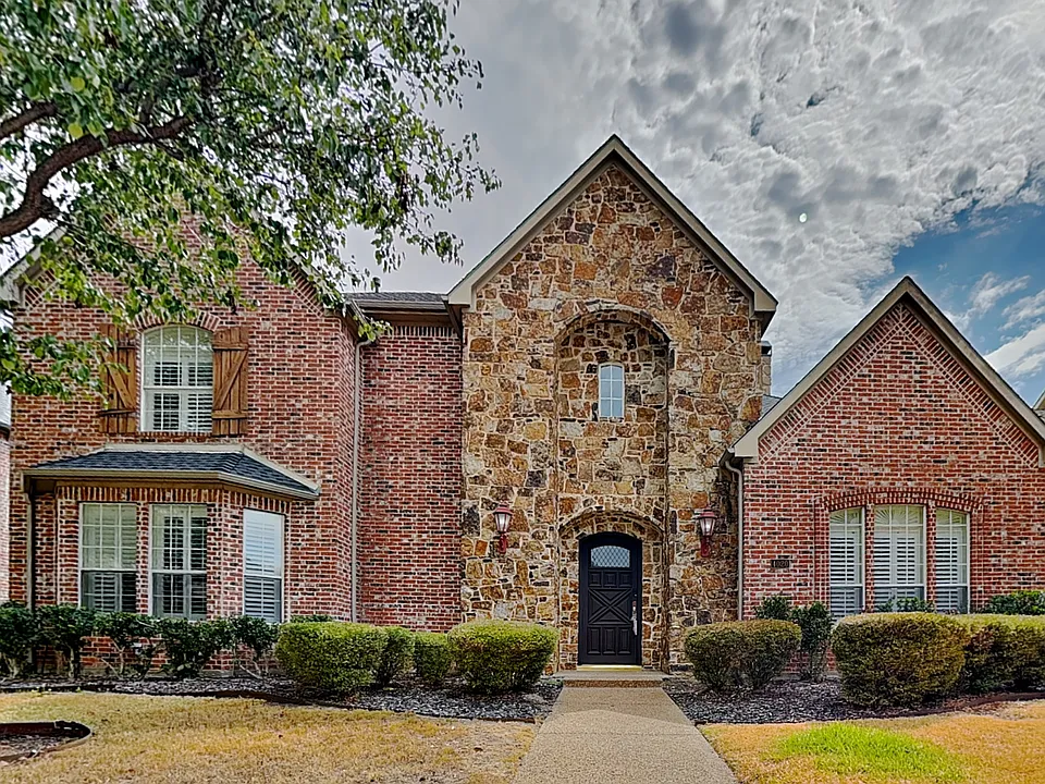 4020 Oakmeadow Dr