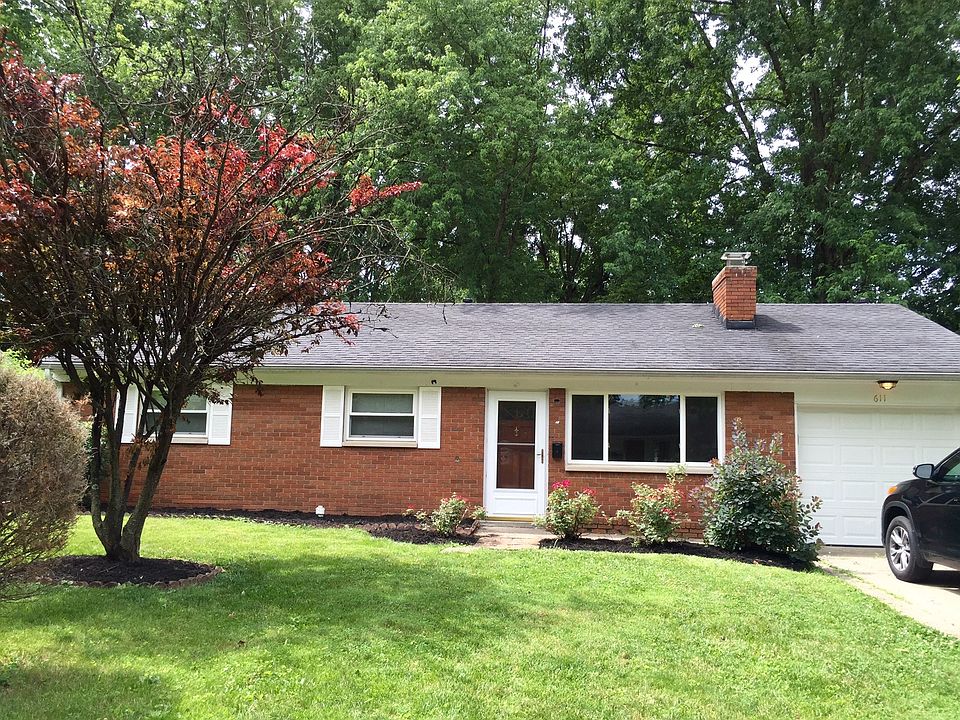 1st image of 611 Crestview Dr